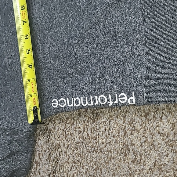 Calvin Klein Cropped Sweatshirt - Picture 6 of 6